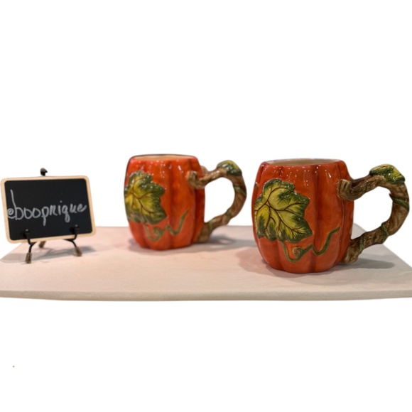 Set of 2 Harvest Pumpkin Mugs with Leaf Accent - Picture 1 of 10